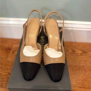 Chic Tan and Black Slingback Heels